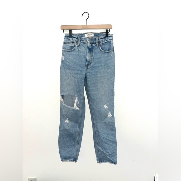 A&F Curve Love The 90’s Straight Ultra High Rise Blue Jeans Size 27/4s - Picture 6 of 10